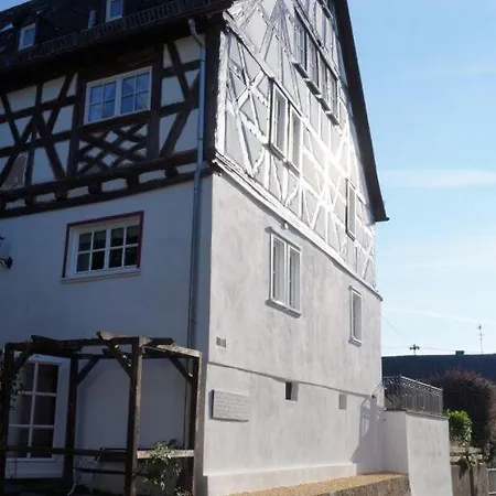 Rustikale Alte Fachwerk Burg In Winden Bei Nassau Appartamento *